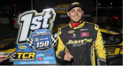 Read more about the article West Coast Stock Car/Motorsports Hall of Fame nominee savors first victory